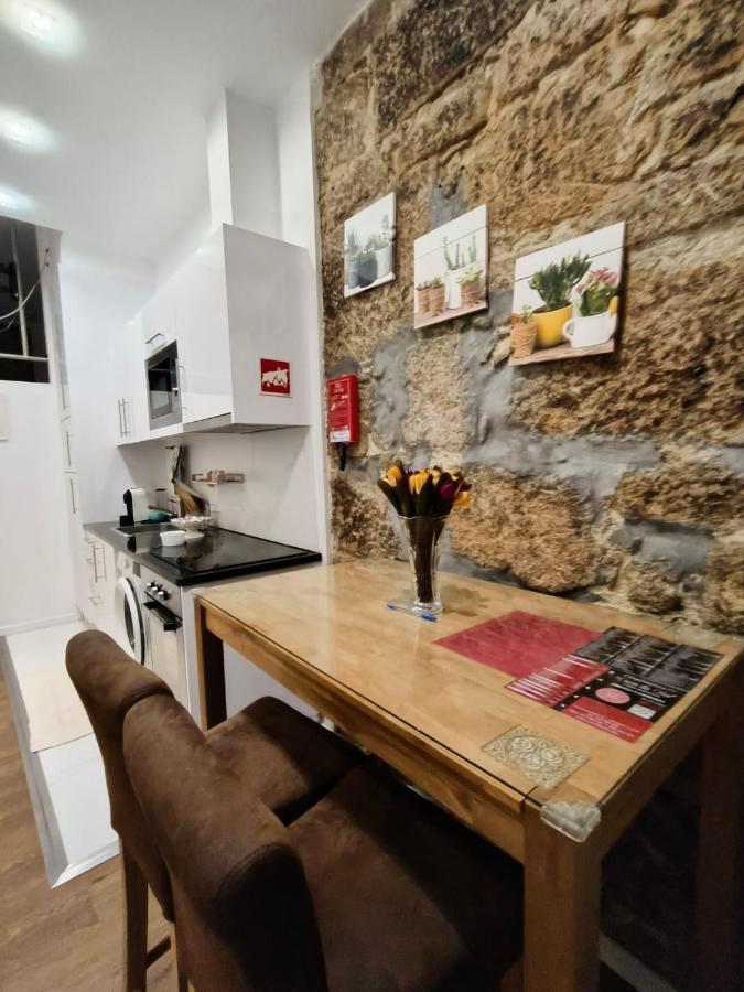 Central Apartamento 0 Ac Metro Nearby Porto Luaran gambar