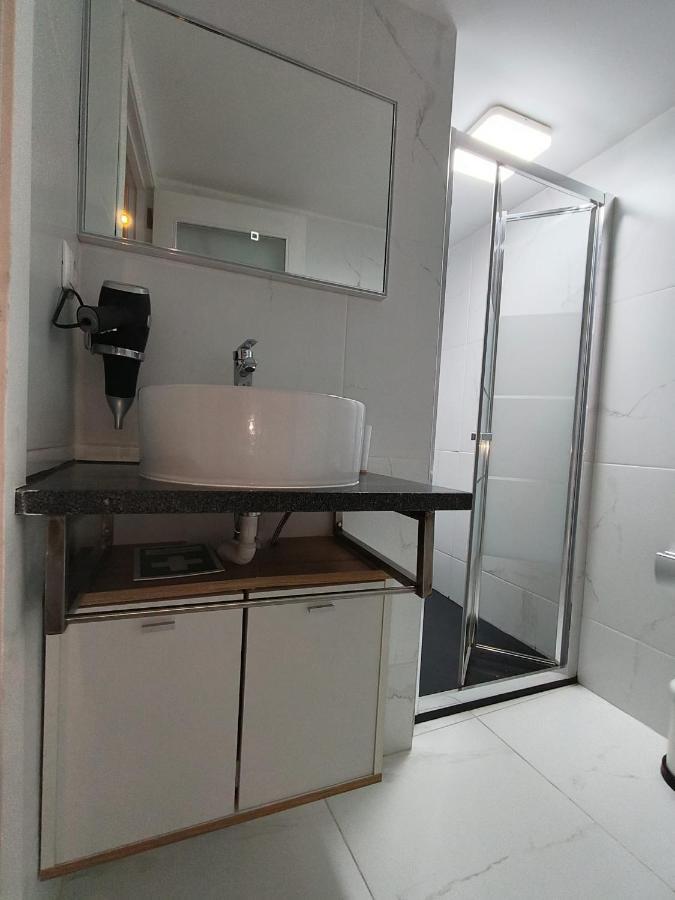 Central Apartamento 0 Ac Metro Nearby Porto Luaran gambar